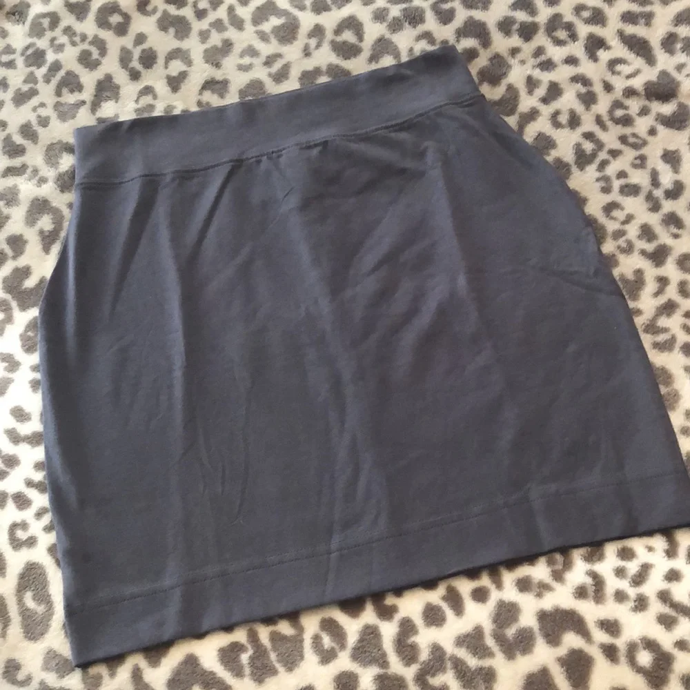 2013 NWOT Moda International Victoria’s Secret Gray Bodycon Mini Skirt Small